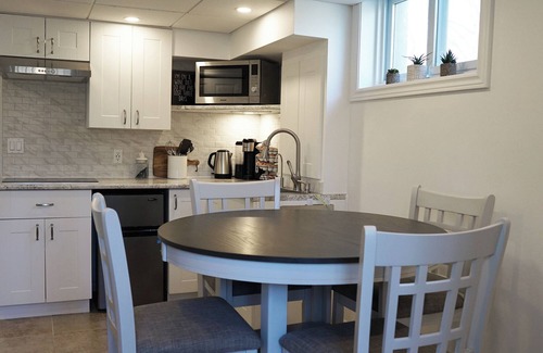 Thorold Casa | Perfect Getaway - Your Sanctuary Among Nature