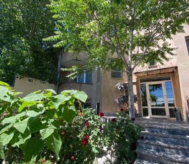 Ararat Apartamento | Perfect Grin Point with fire-place