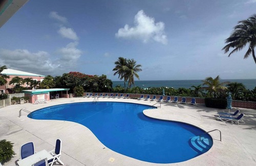 Cotton Valley Condominio | Perfect Island Getaway--amazing ocean views and refreshing pool at Coakley Bay!