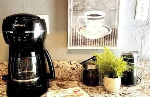 Central Northside Apartamento | *Perfect Locale* Mins to all Attractions+Free Park