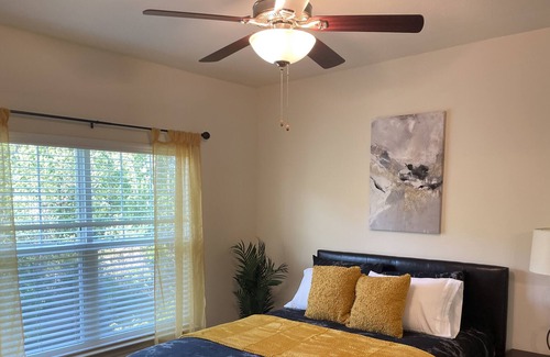 Golden Glades - The Woods Apartamento | Perfect location! 10 min drive to the beach and close to the MAYO CLINIC!