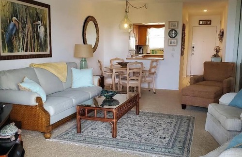 Siesta Key Condominio | Ubicación perfecta. Hermosas vistas de agua Piscina temperada. 2 BD / 2 BA