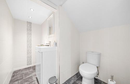Troon Apartamento | Perfect location for beach and golfing