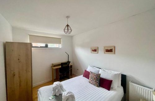 North West Apartamento | Perfect Location in Heart of Glasgow West End Pass the Keys