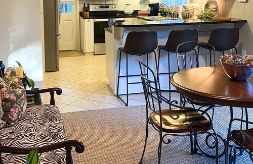 Augusta Casa | Perfect Masters rental less than 2 miles from the course!