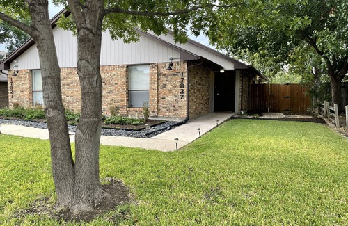 Far North Dallas Casa | Perfect North Dallas Bungalow