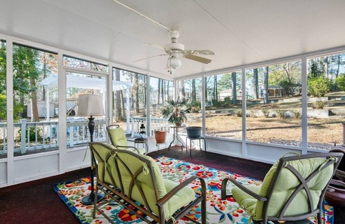 Fayetteville Casa | Perfect North Fayetteville Private Getaway!