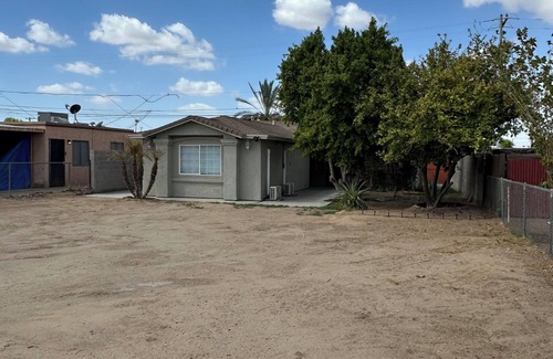 Yuma Casa | Perfect one bedroom one bath Casita in Central Yuma, has everything you need.