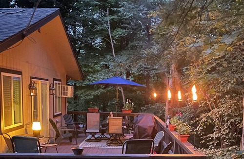 Hamlin Casa | Perfect Poconos Retreat, .5 miles -Beach & Pool, Huge Game Room, Pet Friendly!