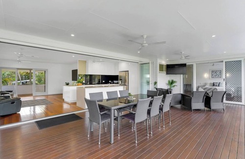 Edge Hill Casa | Perfect Pool House Idyllic Tropical Retreat