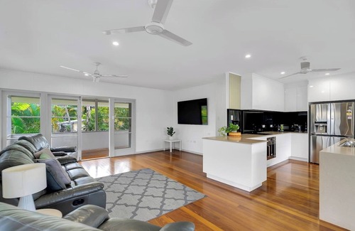 Edge Hill Casa | Perfect Pool House Idyllic Tropical Retreat