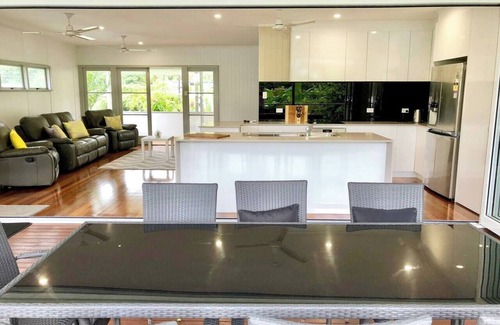 Edge Hill Casa | Perfect Pool House Idyllic Tropical Retreat