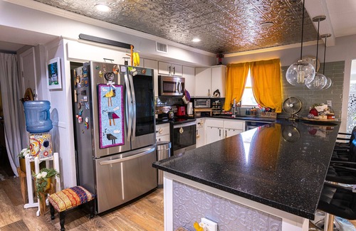 Palm Valley Casa | Perfect & Private - 2 lg bedrooms, huge kitchen, hot-tub & more "Summer Special"
