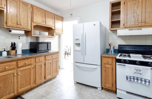 Cragin Apartamento | Perfect Private Chicago Getaway Near Logan Square!