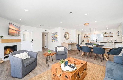Balboa Island Casa | Perfect Renovated and Modern Duplex on Balboa Island
