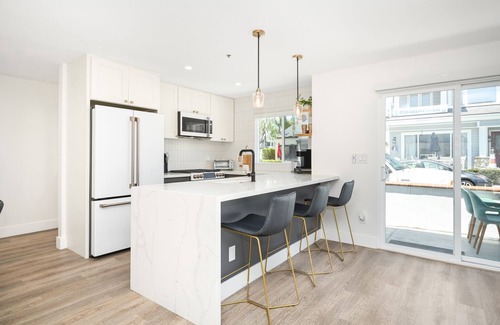 Balboa Island Casa | Perfect Renovated and Modern Duplex on Balboa Island