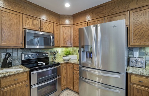 Westport Casa | Paradise on Lake Norman, Waterfront, Kayaks, Fire Pit, Boat Rental