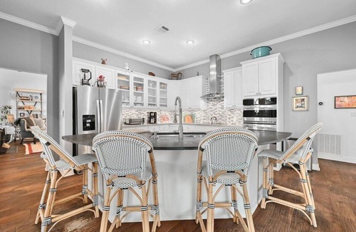 Austin Casa | Perfect Retreat + Pool + Cedar Hot Tub + Sleeps 12