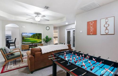Southside Casa | Perfect SA Getaway! Near Lackland SeaWorld Alamo Riverwalk