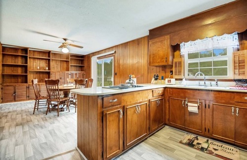 Aberdeen Casa | Perfect Southern Pines Getaway Near Pinehurst!