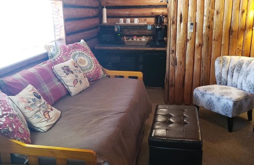 Gardiner Cabina | Perfect Spot! Complimentary Parking, At Yellowstone's North Entrance