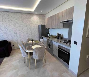Casablanca Apartamento | Perfect stay at CFC near Aeria Mall
