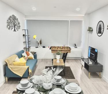 Bracknell Apartamento | Perfect Stay for Contractors & Families - Sleeps 7