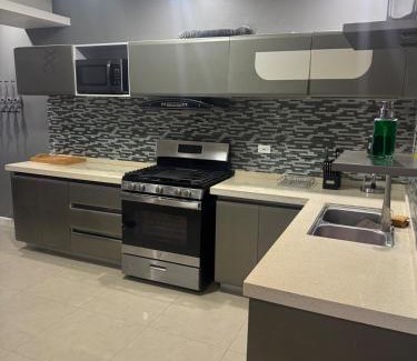 West Gate Hills Apartamento | Perfect Stays Ja