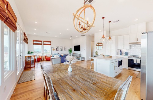 San Luis Casa | Perfect | Steps to Beach | Modern | Group Ready