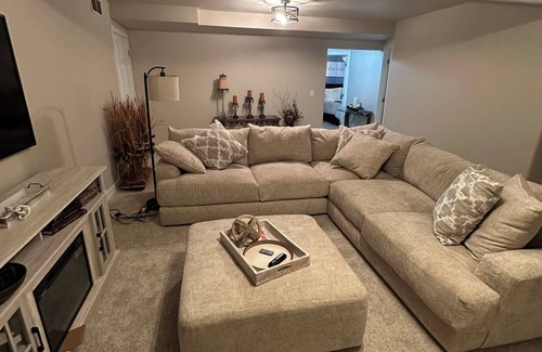 Belle Fourche Casa | Perfect Sturgis Rally Rental-4+Bed, 3 Bath, Pool,Patio, 3 Car Garage, & more!