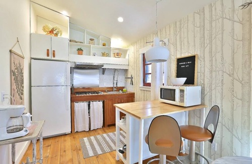 Ayers Cliff Apartamento | Perfect Summer Weekend Loft in the ❤️ of the Eastern Townships