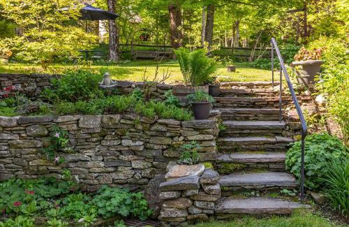 Stratton Mountain Chalet De Esquí | Perfect Two Family Home - Up to 14 Guests - Walk to Gondola!