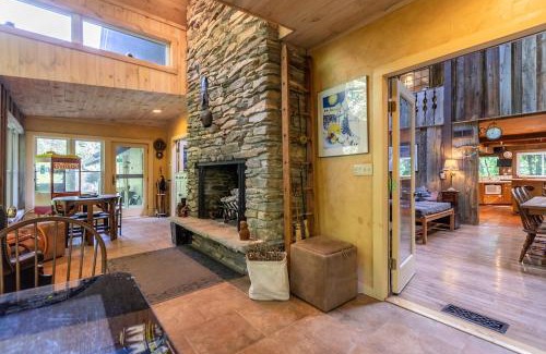 Stratton Mountain Chalet De Esquí | Perfect Two Family Home - Up to 14 Guests - Walk to Gondola!