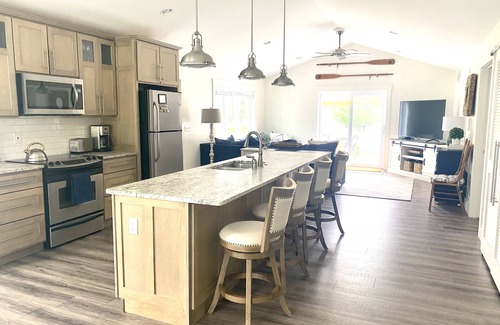 Boyne City Casa | Perfect up north getaway! Walk to Beach, Downtown & Trails!