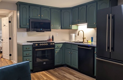 Augusta Apartamento | Perfectly Located 1 Bedroom, Freshly Remodeled