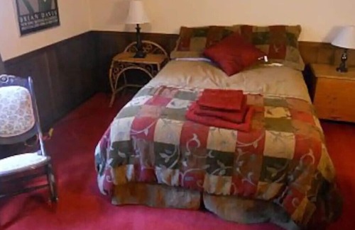 North Conway Chalet De Esquí | Perfectly located 4 Bedroom 2 bathroom Chalet. 5 Mins to Cranmore with Mt views.