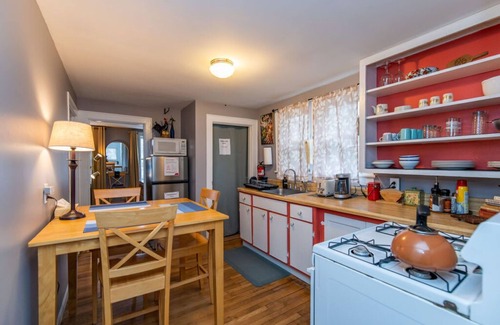 Old North End Apartamento | Perfectly Located Private Apartment