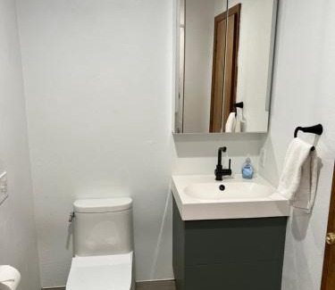 Water Hill Casa | Perfectly located Waterhill home