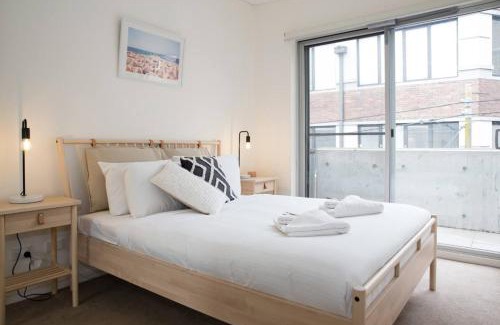 Pyrmont Apartamento | 'Perfectly Pyrmont' Sun-drenched Nordic Simplicity