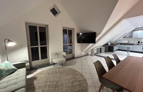 Hallbergmoos Apartamento | Perfekt für 6-8! Küche Parkplätze Flughafen