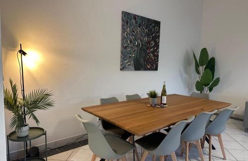 Hallbergmoos Apartamento | Perfekt für 6-8! Küche Parkplätze Flughafen