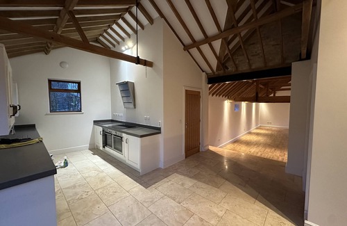 Huntingdon Casa | Period renovated character barn located within oldhurst village.