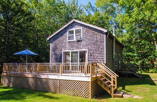 Northport Cabina | PERIWINKLE COTTAGE - Town of Northport - Bayside Village