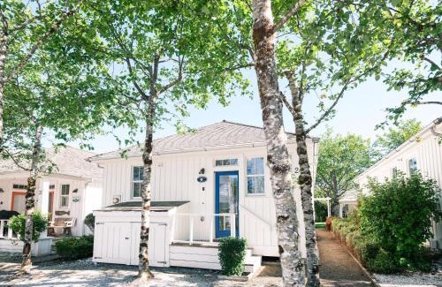 Seabrook Casa | Periwinkle Cottage by Seabrook Hospitality