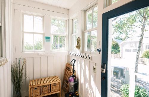 Seabrook Casa | Periwinkle Cottage by Seabrook Hospitality
