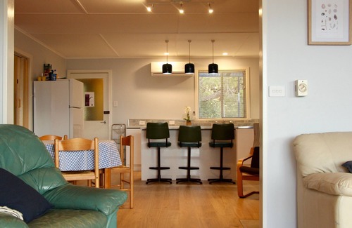 Second Valley Casa | Periwinkles - two kitchens, two bathrooms, family and pet friendly!
