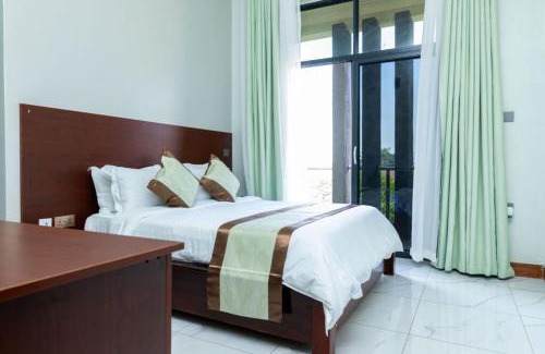 Kasese Hotel | perky africa tours
