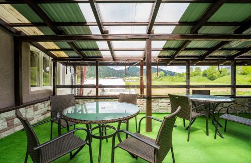 Frumosu Casa | Perla Brazilor