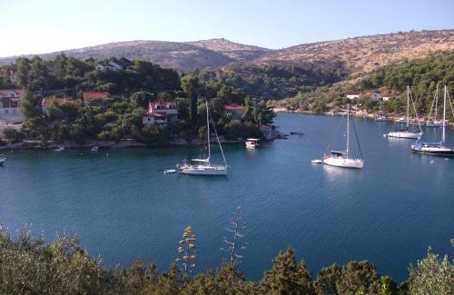 Sutivan Casa | Perla Vacation Home