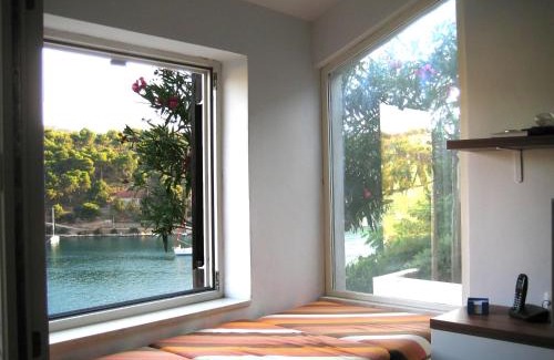 Sutivan Casa | Perla Vacation Home